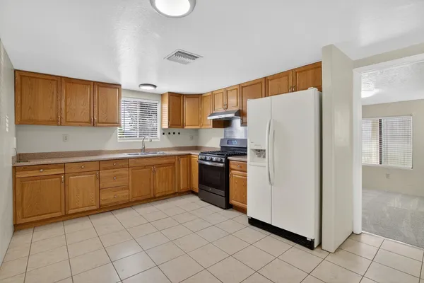 $1,650 | 7630 East Golf Avenue, Mesa, AZ 85209