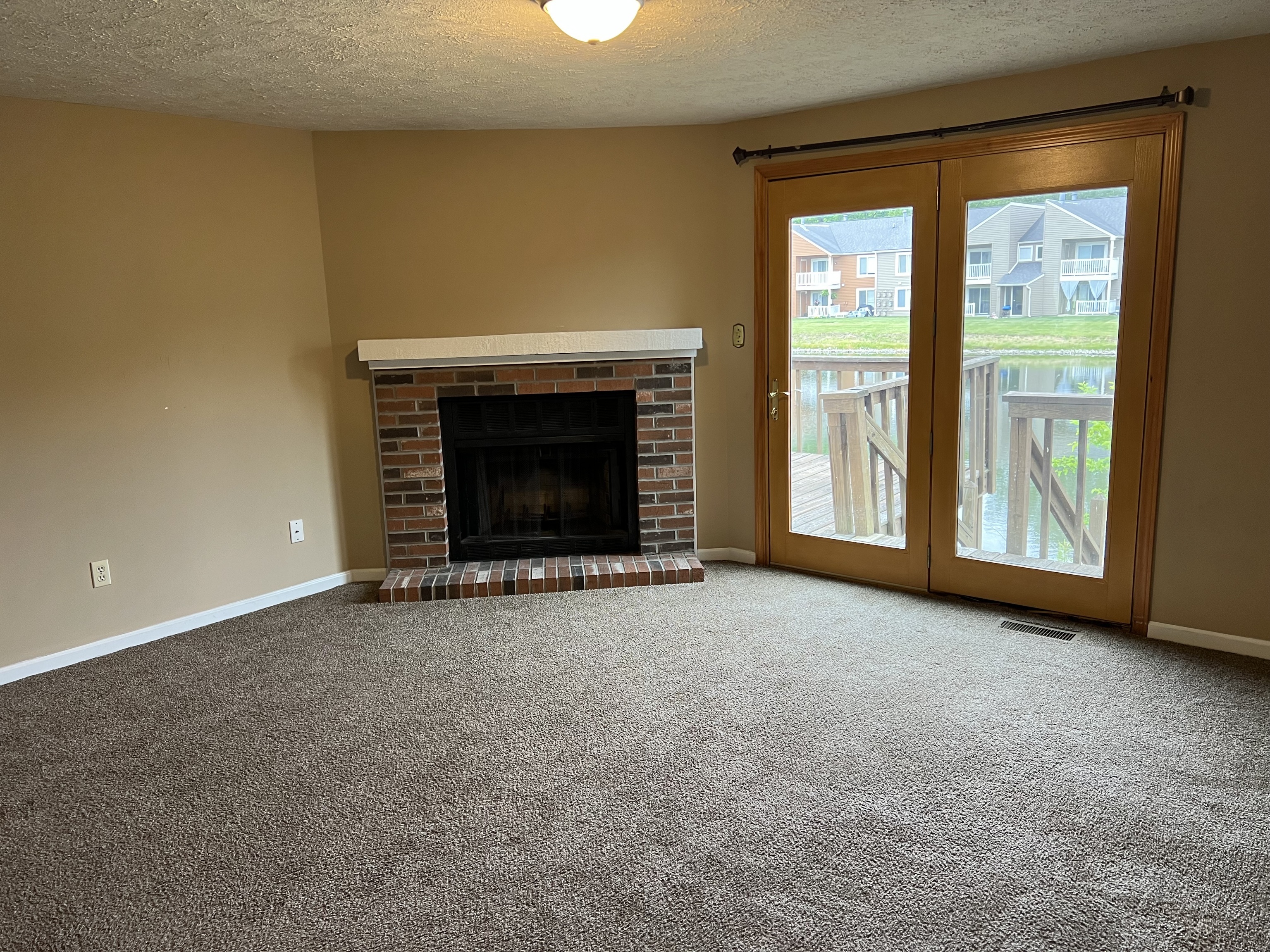 8526 Hague Road Indianapolis, IN 46256 - Photo 6 of 22 Gallery Image 6