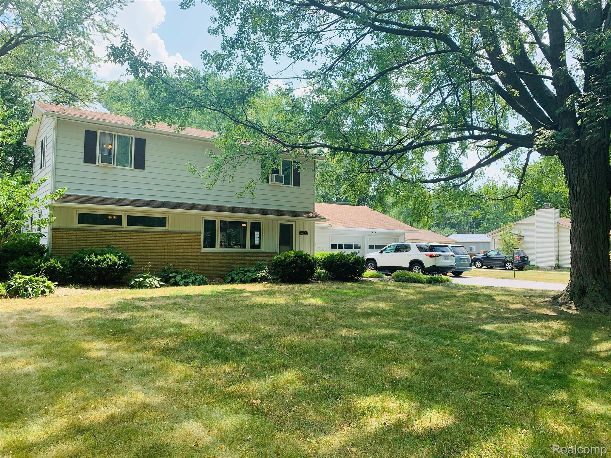 5190 Jamestown Road Utica, MI 48317 - Photo 2 of 33 fullsizeoutput_3385.jpeg