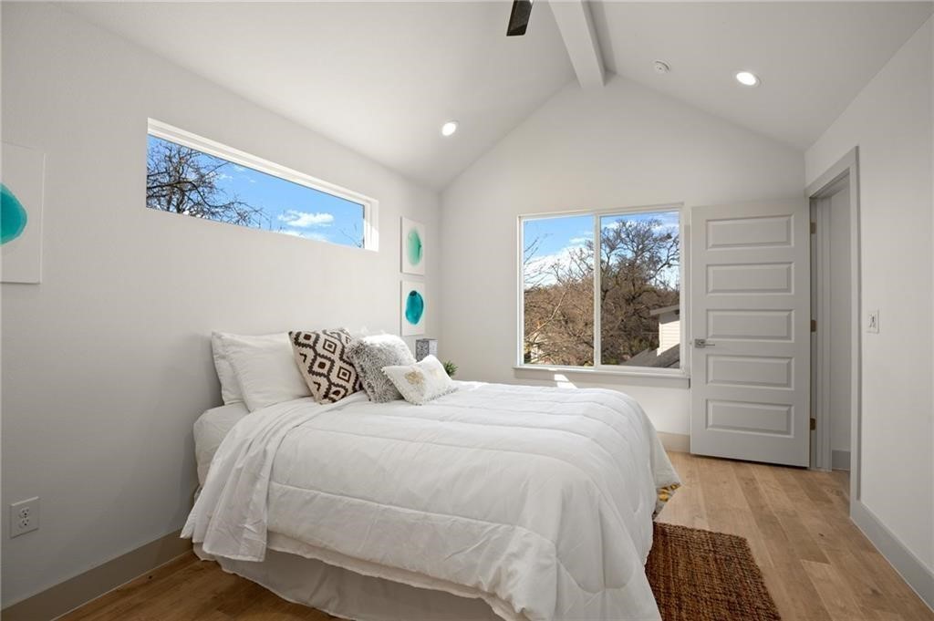 2413 East 9th Street, Unit 2 Austin, TX 78702 - Photo 20 of 38