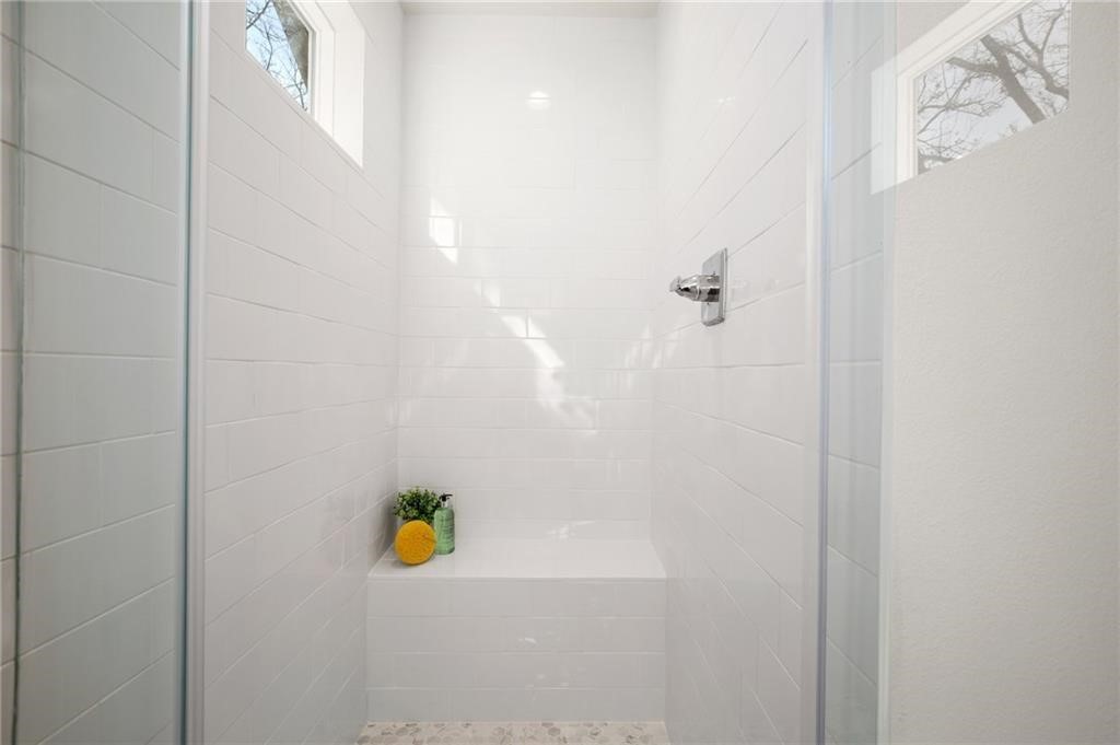 2413 East 9th Street, Unit 2 Austin, TX 78702 - Photo 24 of 38