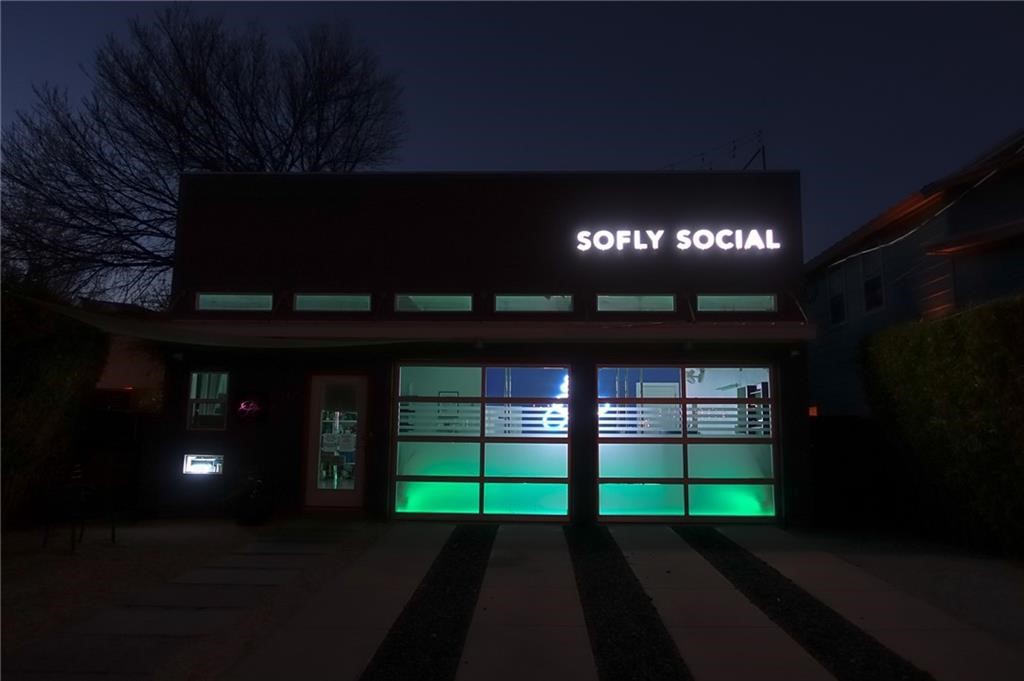 2413 East 9th Street, Unit 2 Austin, TX 78702 - Photo 36 of 38