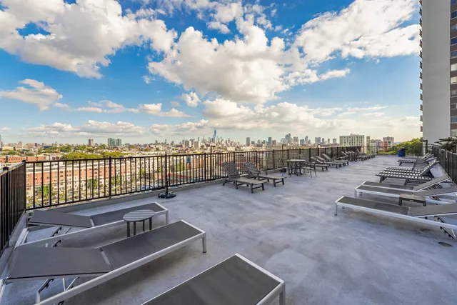 $339,000 | 100 Manhattan Avenue, Unit 416, Union City, NJ 07087