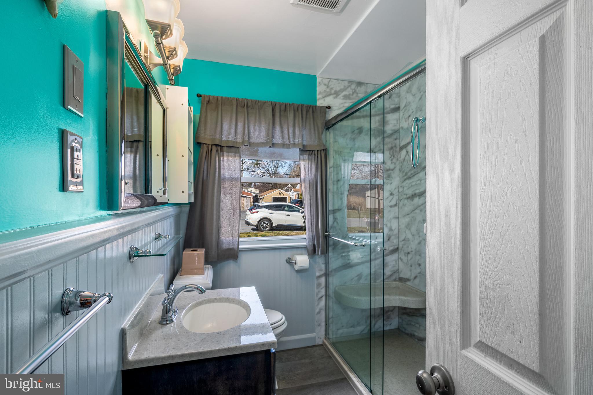 2104 Sun Valley Road Lancaster, PA 17603 - Photo 12 of 24