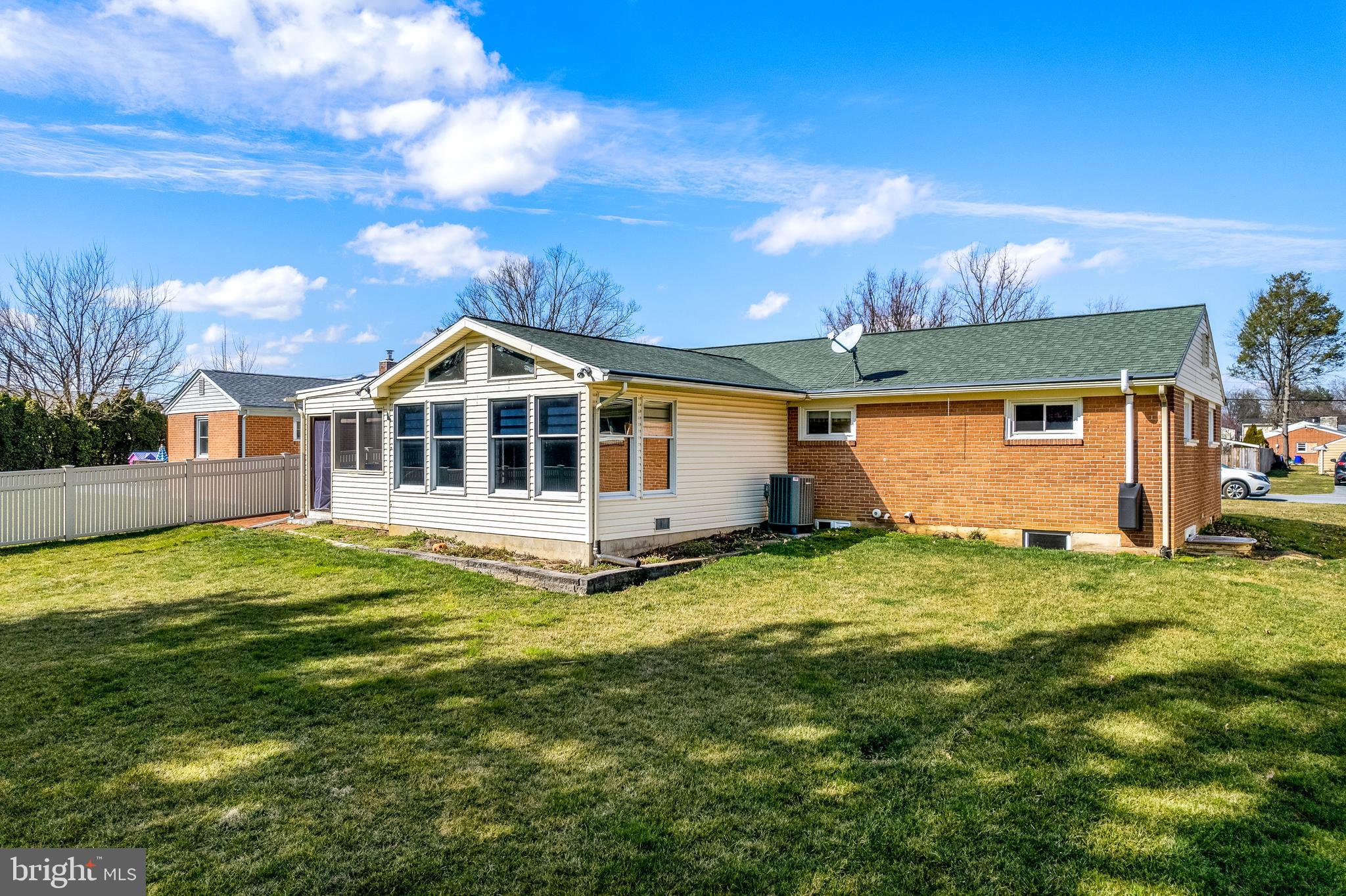 2104 Sun Valley Road Lancaster, PA 17603 - Photo 16 of 24