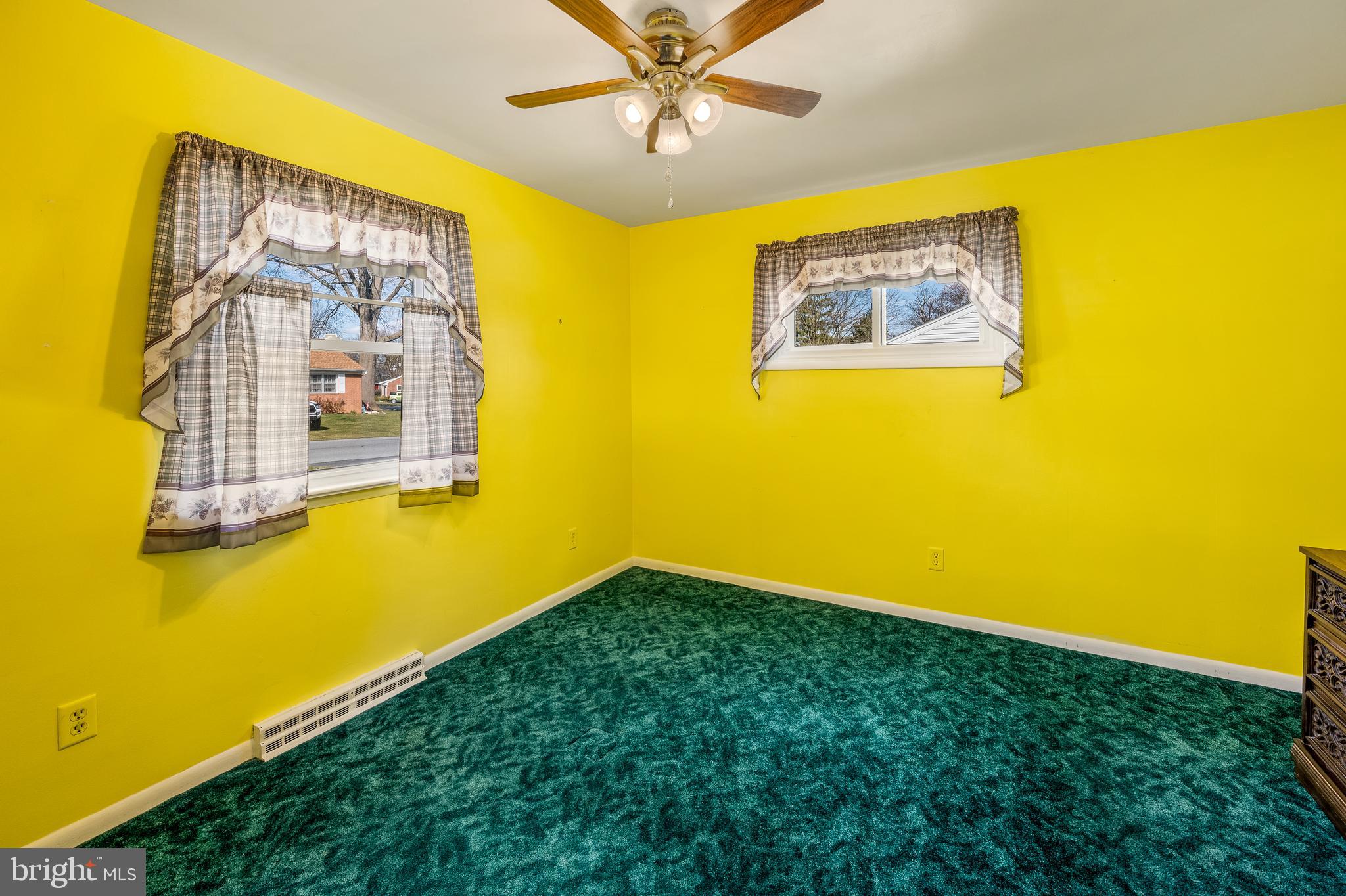 2104 Sun Valley Road Lancaster, PA 17603 - Photo 10 of 24