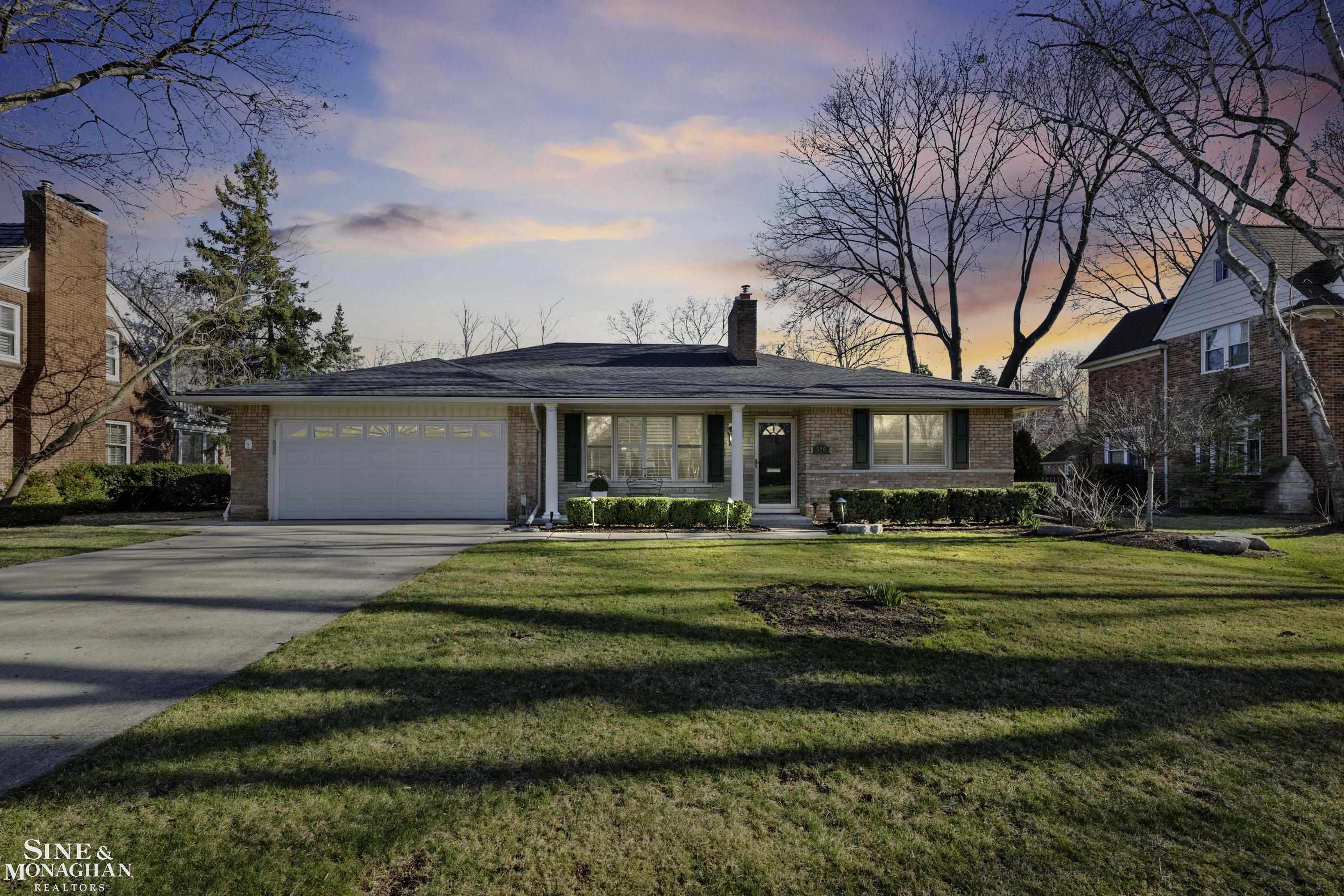 520 Roslyn Road Grosse Pointe Woods, MI 48236 - Photo 52 of 55