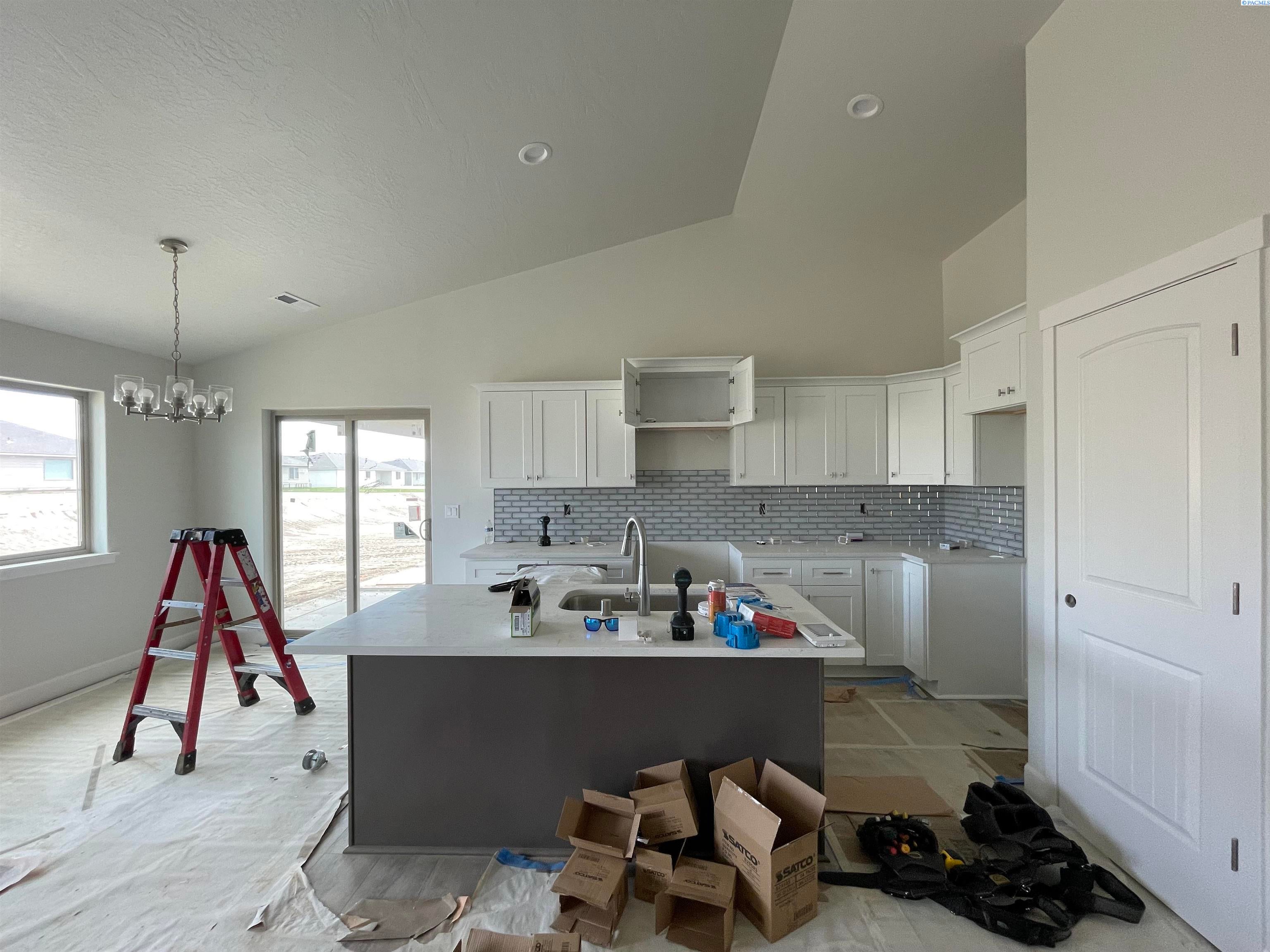 1808 Kendall Road Benton City, WA 99320 - Photo 3 of 10 Gallery Image 3