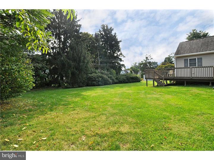 314 Garden Road Oreland, PA 19075 - Photo 3 of 22 Gallery Image 3