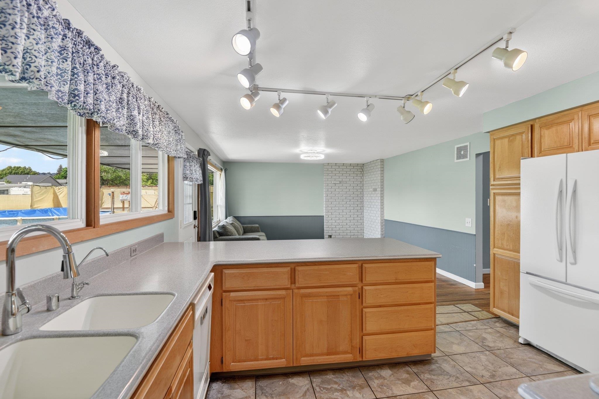 4107 North Herald Road Spokane, WA 99206 - Photo 10 of 50 Gallery Image 10