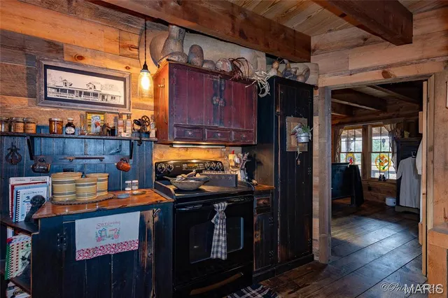 $799,900 | 8685 State Rte AD, Dora, MO 65637