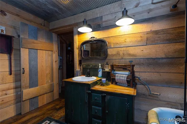 $799,900 | 8685 State Rte AD, Dora, MO 65637