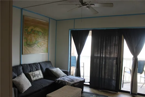 $65,000 | 3938 Surfside Boulevard, Unit 3125, Corpus Christi, TX 78402