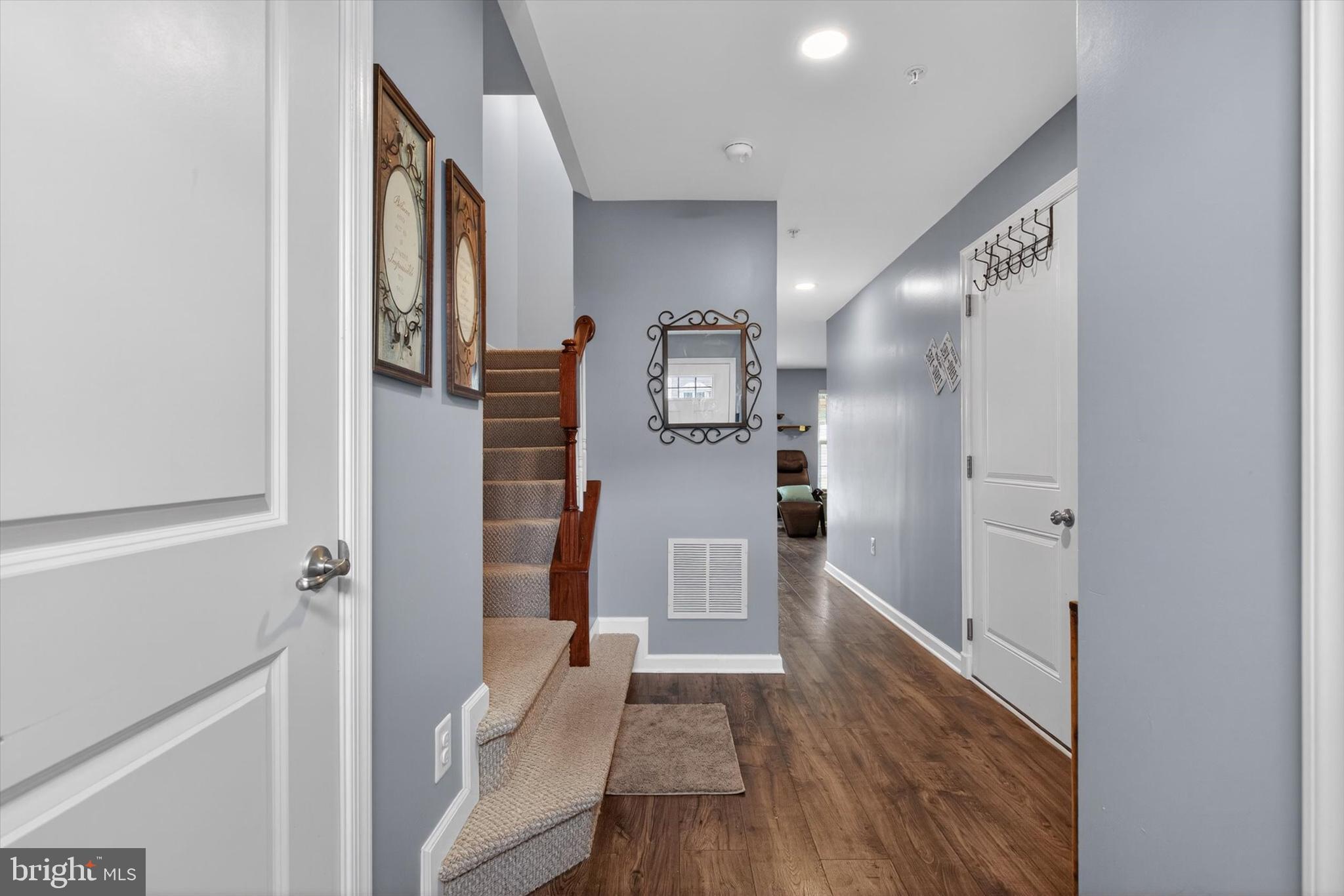 37 South Center Street Hanover, PA 17331 - Photo 3 of 32