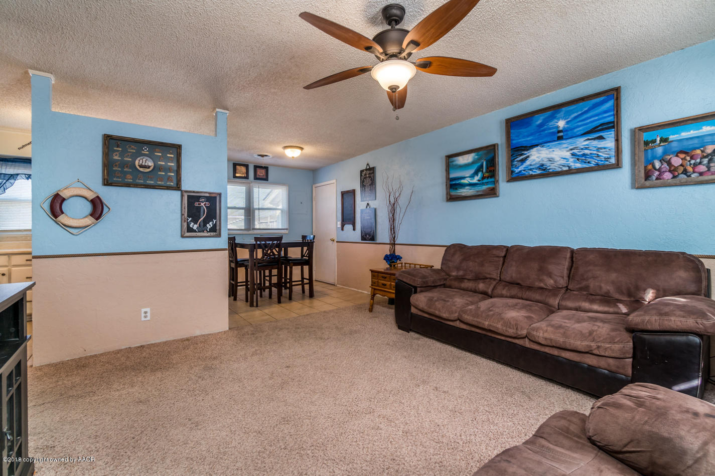 5104 Crockett Street Amarillo, TX 79110 - Photo 5 of 16 Living Room View 2