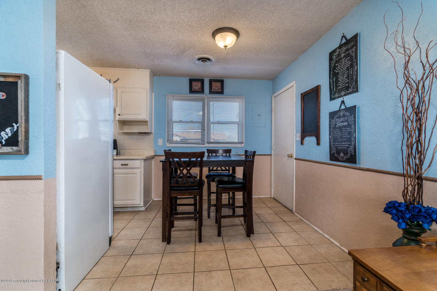 5104 Crockett Street Amarillo, TX 79110 - Photo 7 of 16 Dining Room View 2