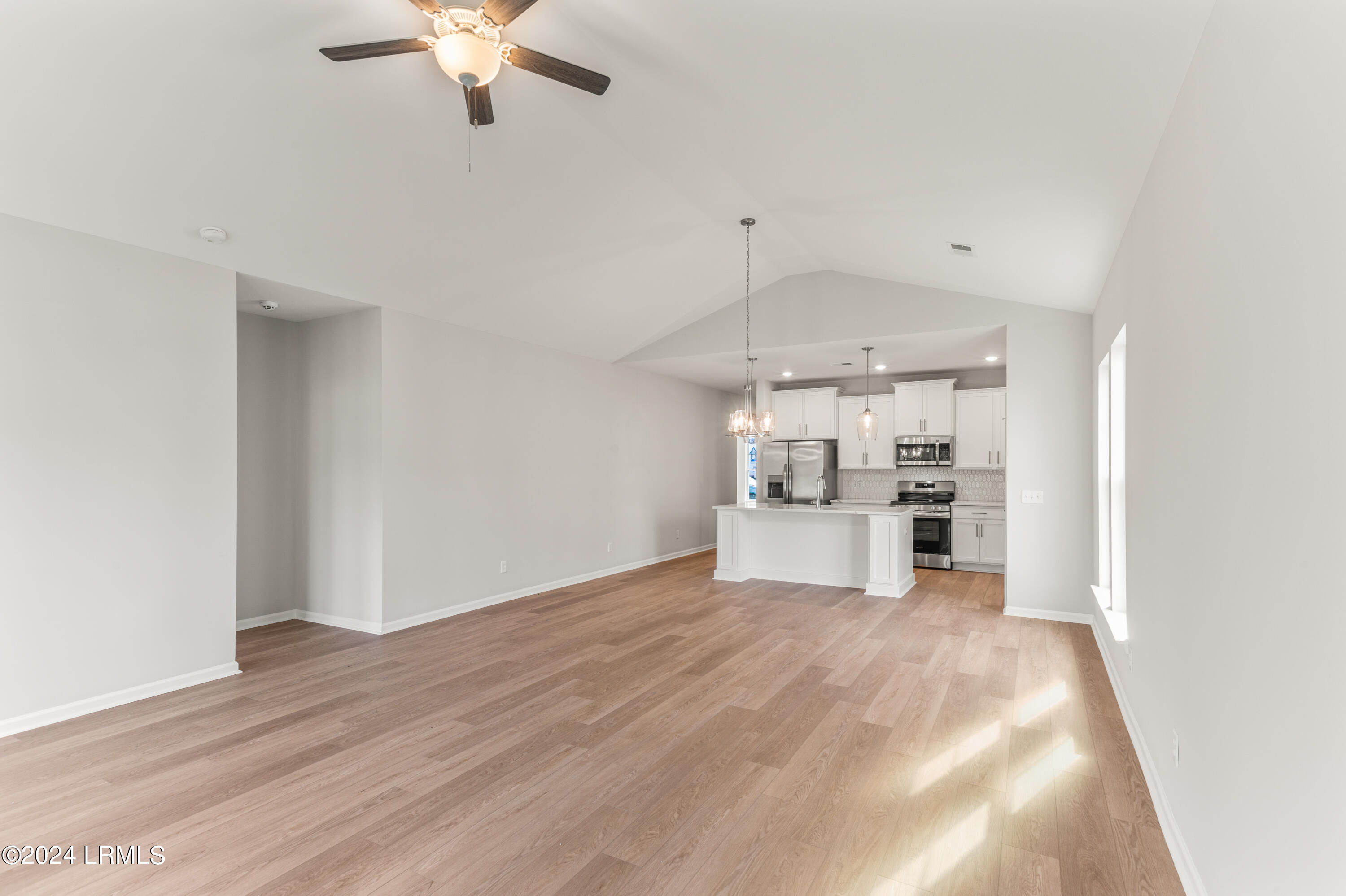 551 Sawmill Road Hardeeville, SC 29927 - Photo 6 of 17 dining area