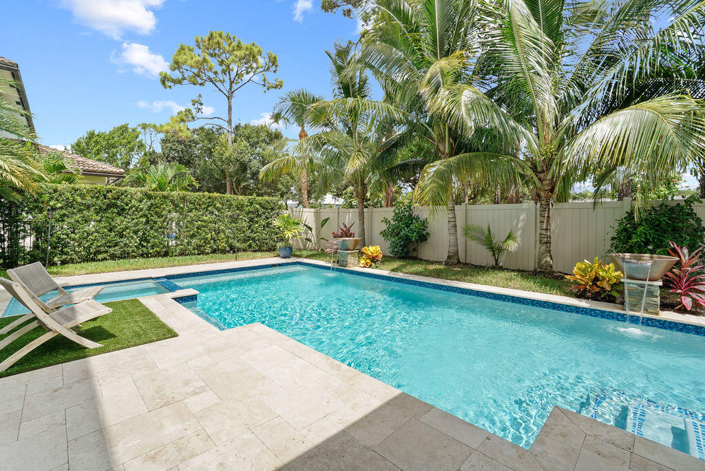7075 Limestone Cay Road Jupiter, FL 33458 - Photo 3 of 47 Pool/Spa