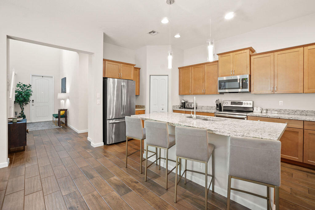 7075 Limestone Cay Road Jupiter, FL 33458 - Photo 8 of 47 Kitchen