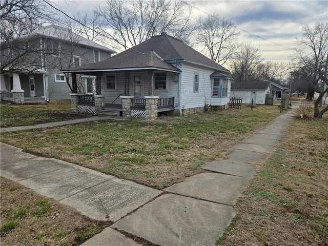 $79,900 | 339 West Pacific Avenue, Osawatomie, KS 66064