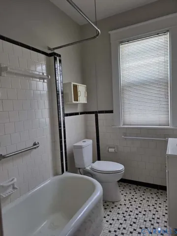 $2,300 | 2702 Seminary Avenue, Richmond, VA 23220