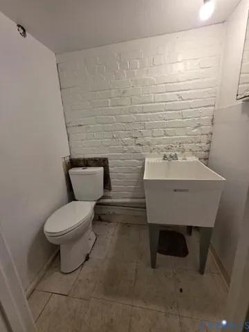 $2,300 | 2702 Seminary Avenue, Richmond, VA 23220