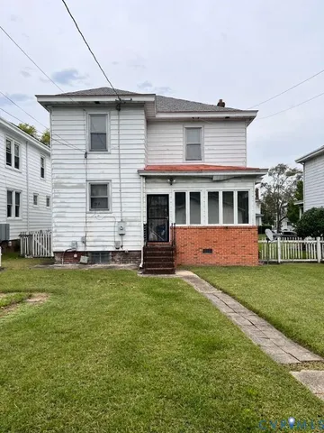 $2,300 | 2702 Seminary Avenue, Richmond, VA 23220