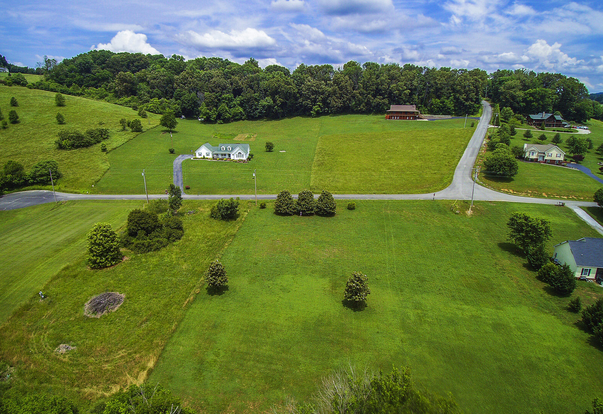 124 Mary Lane Rutledge, TN 37861 - Photo 11 of 15 YUN00086