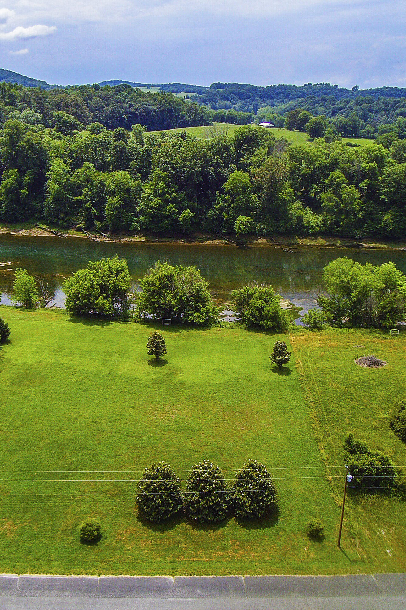 124 Mary Lane Rutledge, TN 37861 - Photo 12 of 15 YUN00078