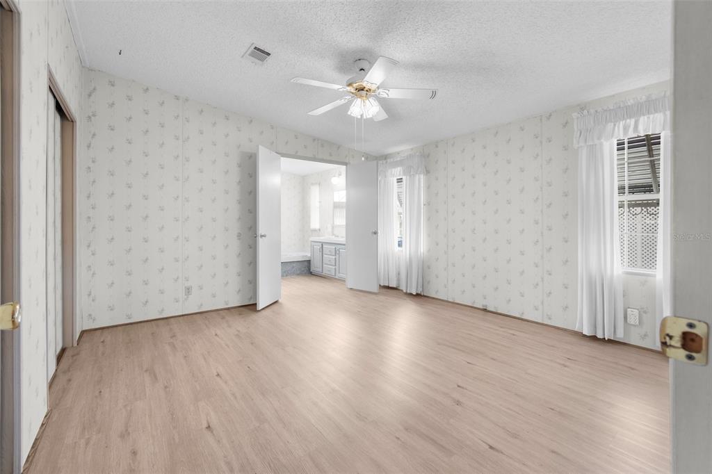 34124 Estates Lane Wesley Chapel, FL 33543 - Photo 18 of 33