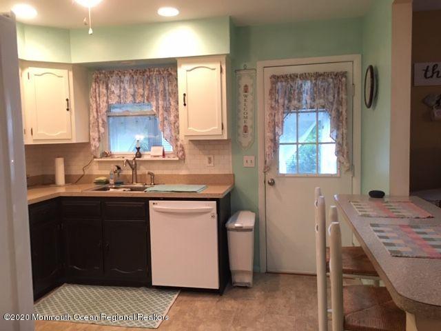 131 B Sunset Road Manchester Township, NJ 08759 - Photo 5 of 26 DOOR TO ENCLSOED PORCH