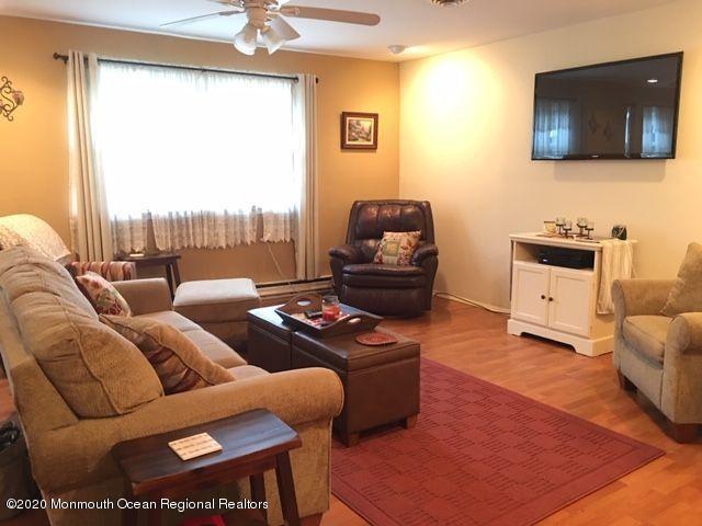 131 B Sunset Road Manchester Township, NJ 08759 - Photo 9 of 26 LIVING ROOM