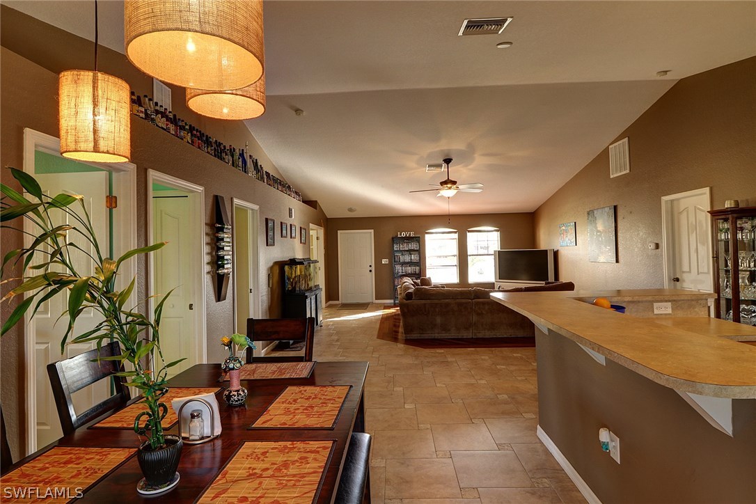 822 Rocaille Avenue Fort Myers, FL 33913 - Photo 8 of 25 Gallery Image 8