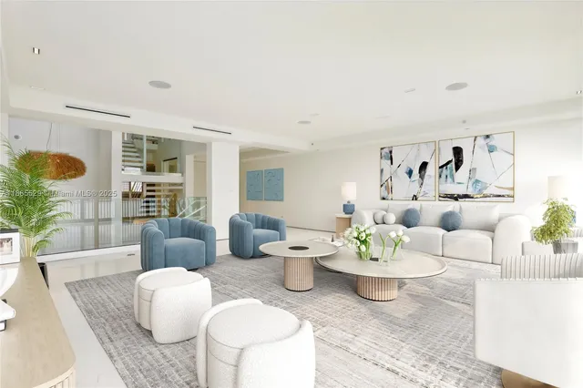 $5,500,000 | 1000 Venetian Way, Unit TH101, Miami, FL 33139