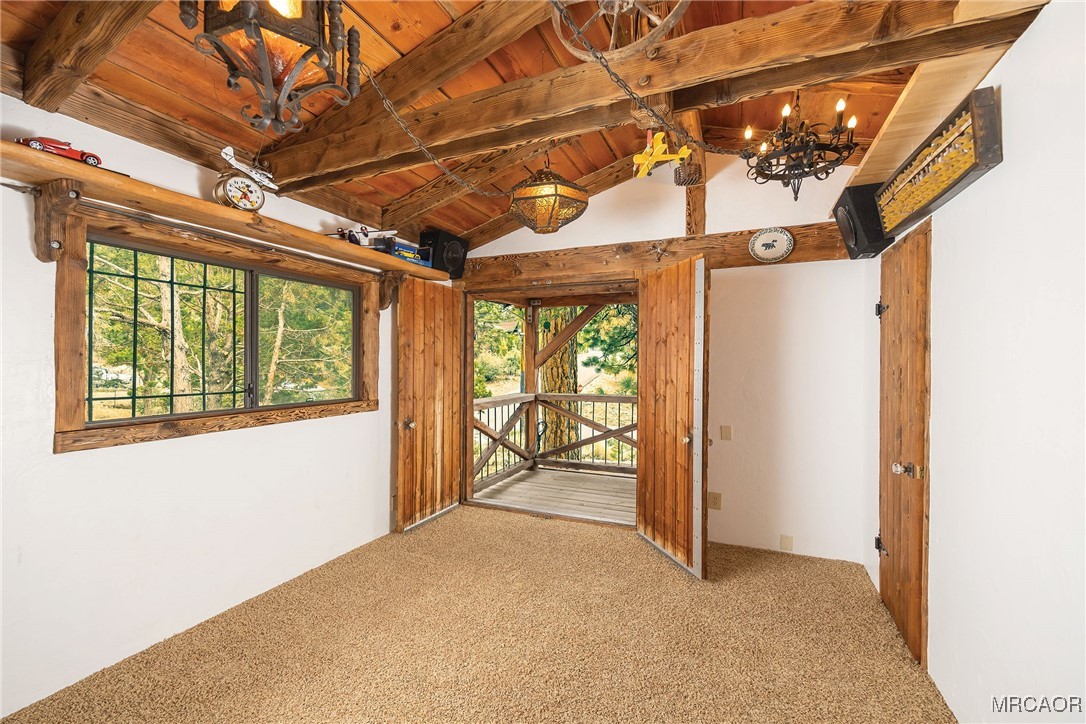 213 Riverside Avenue Sugarloaf, CA 92386 - Photo 25 of 50 Gallery Image 25