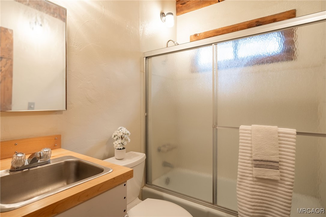 213 Riverside Avenue Sugarloaf, CA 92386 - Photo 32 of 50 Gallery Image 32