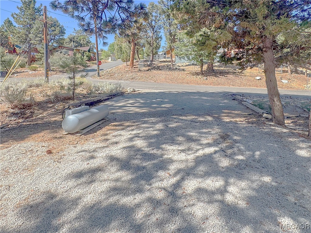213 Riverside Avenue Sugarloaf, CA 92386 - Photo 49 of 50 Gallery Image 49