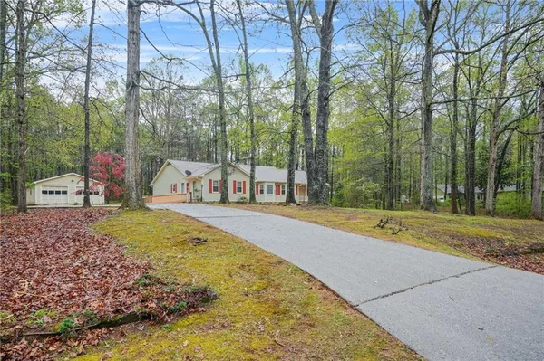 $329,000 | 125 Bridget Drive, Hampton, GA 30228