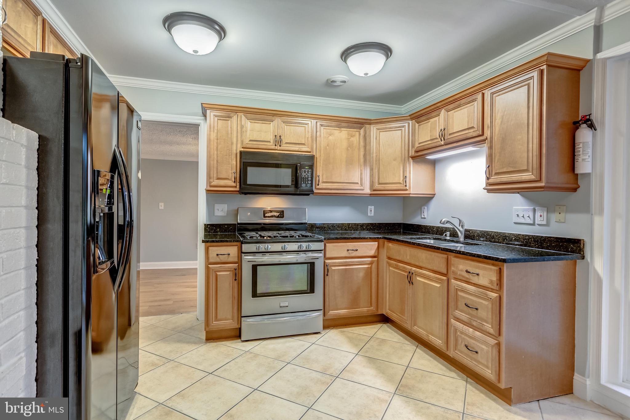 7303 Dickenson Street Springfield, VA 22150 - Photo 16 of 41 Loads of cabinetry