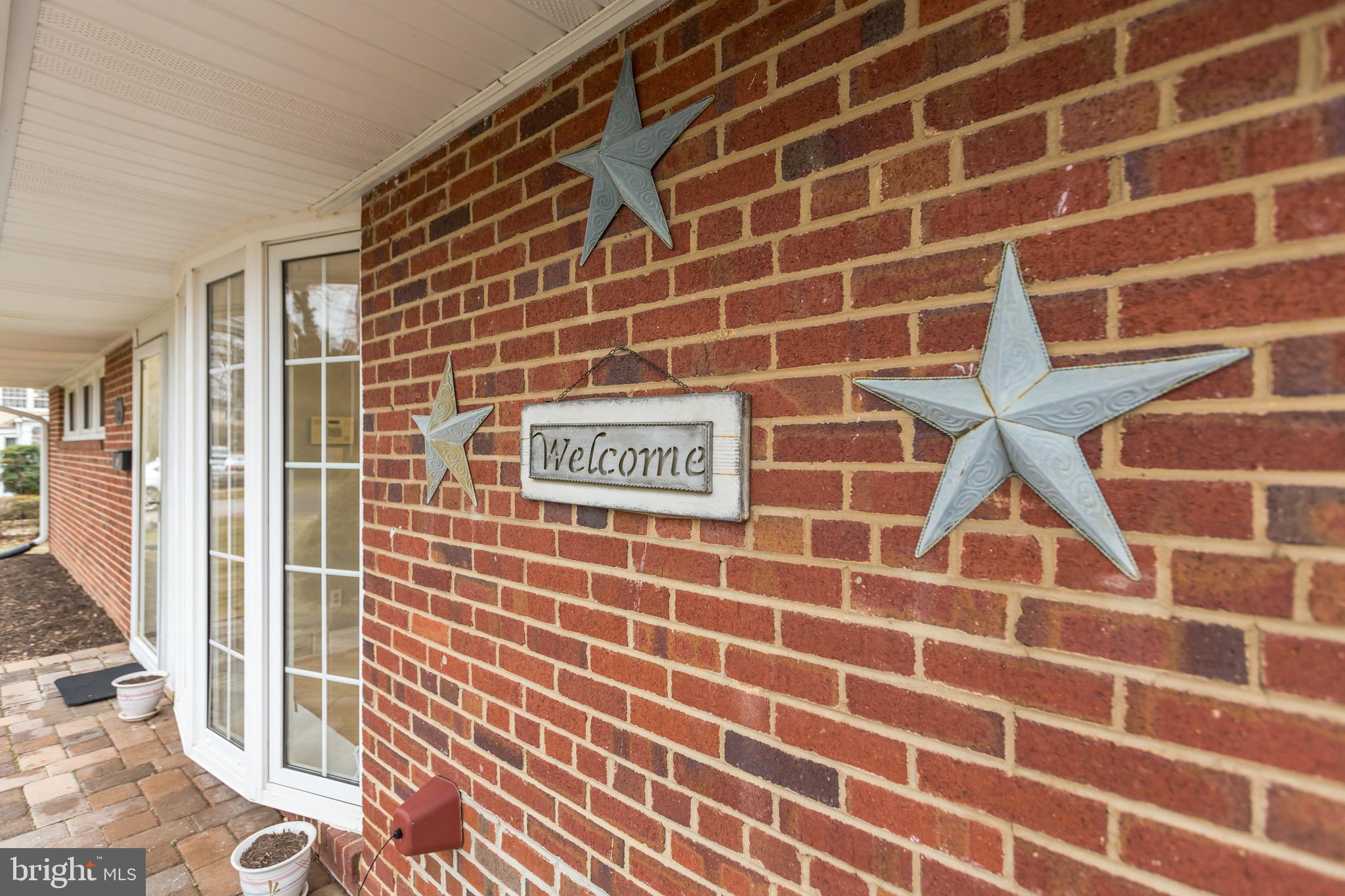 7303 Dickenson Street Springfield, VA 22150 - Photo 4 of 41 Sturdy, warm brick construction