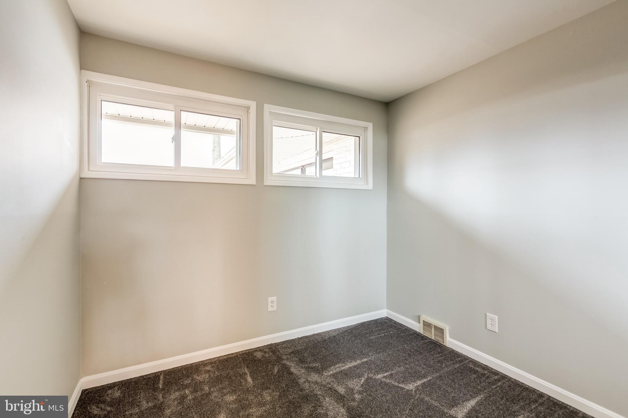 7303 Dickenson Street Springfield, VA 22150 - Photo 34 of 41 Third bedroom