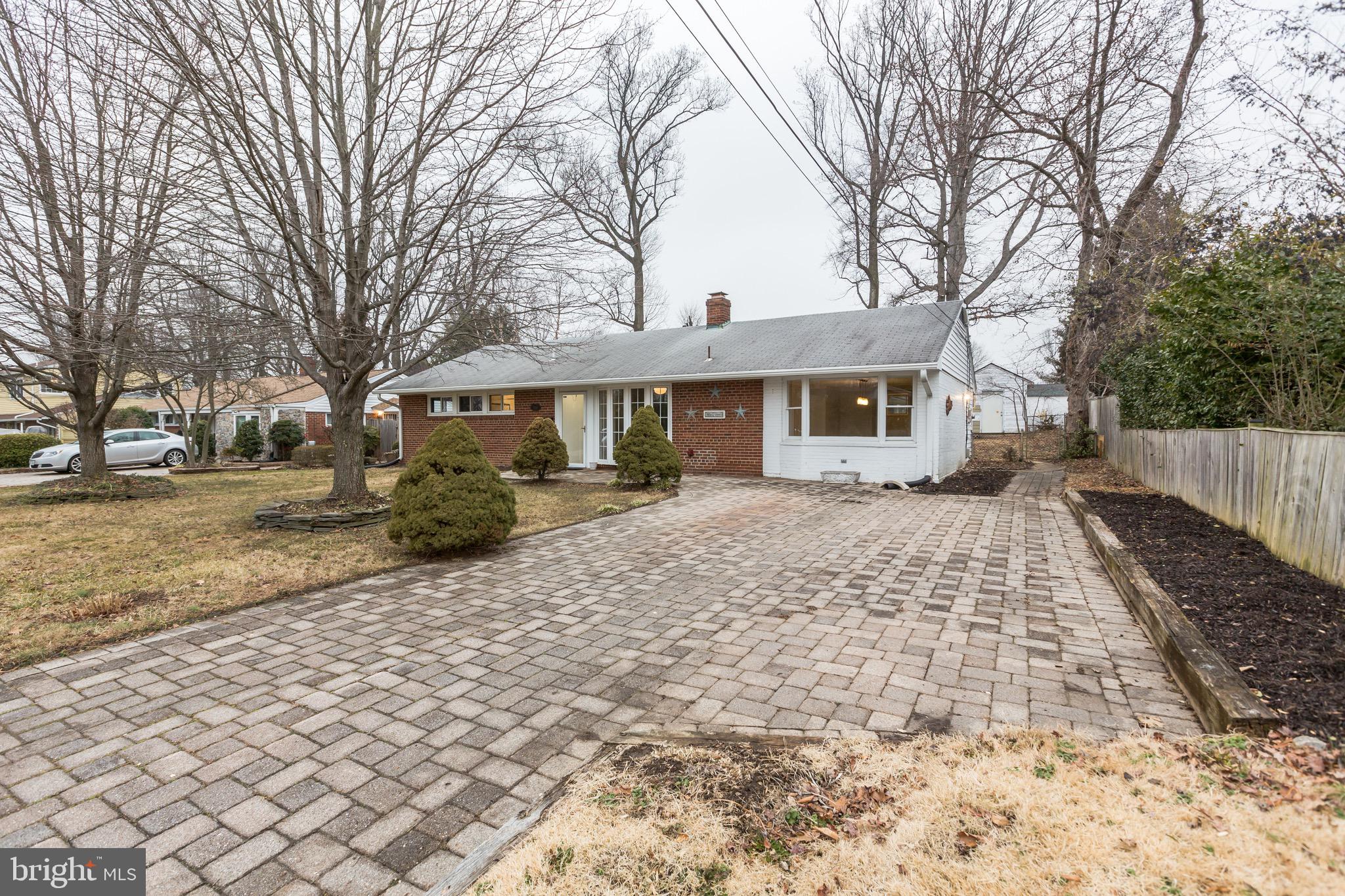 7303 Dickenson Street Springfield, VA 22150 - Photo 7 of 41 Private driveway