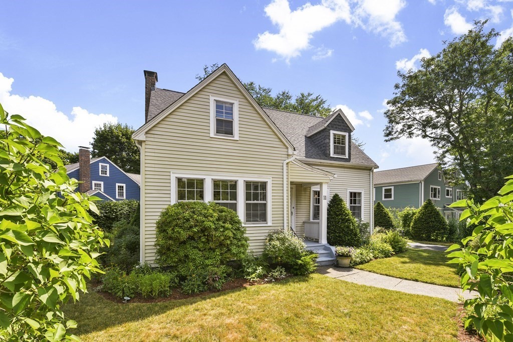 11 Southbourne Road Boston, MA 02130 - Photo 18 of 26 a view of a yard in front of house
