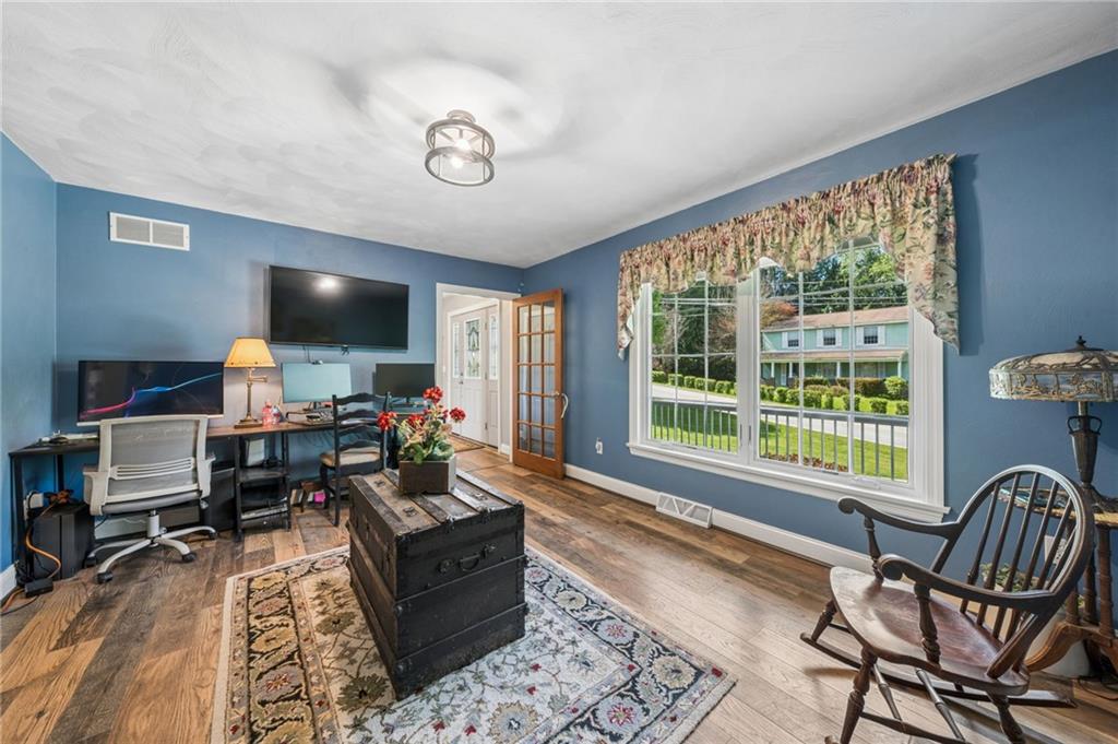 670 Meadowbrook Road Level Green, PA 15085 - Photo 14 of 38