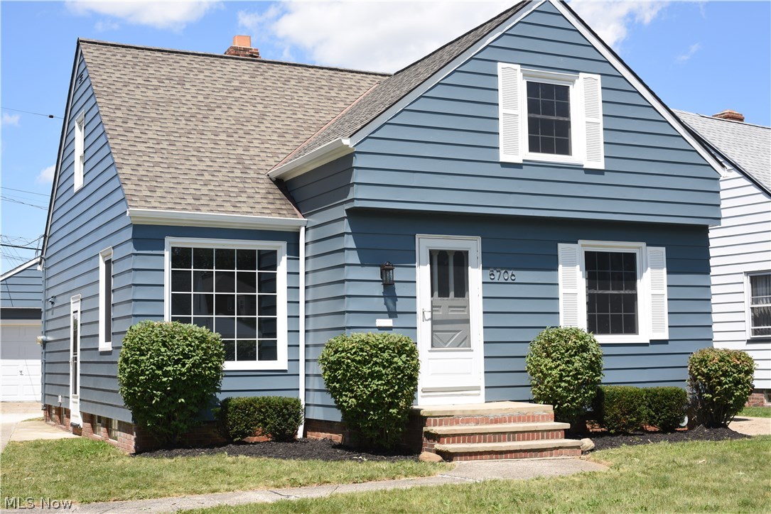5706 Ackley Road Parma, OH 44129 - Photo 7 of 23 Gallery Image 7