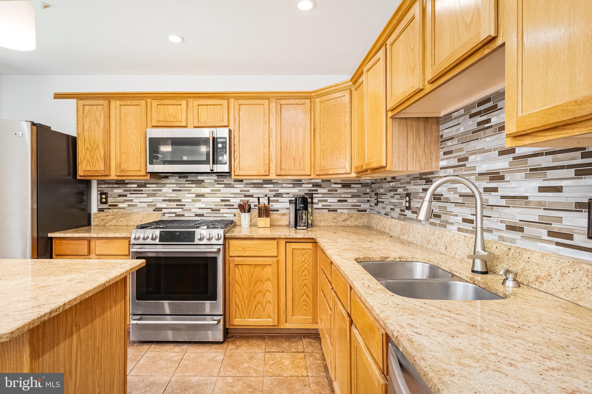1933 Beecham Court Bowie, MD 20721 - Photo 17 of 62 Kitchen granite countertops