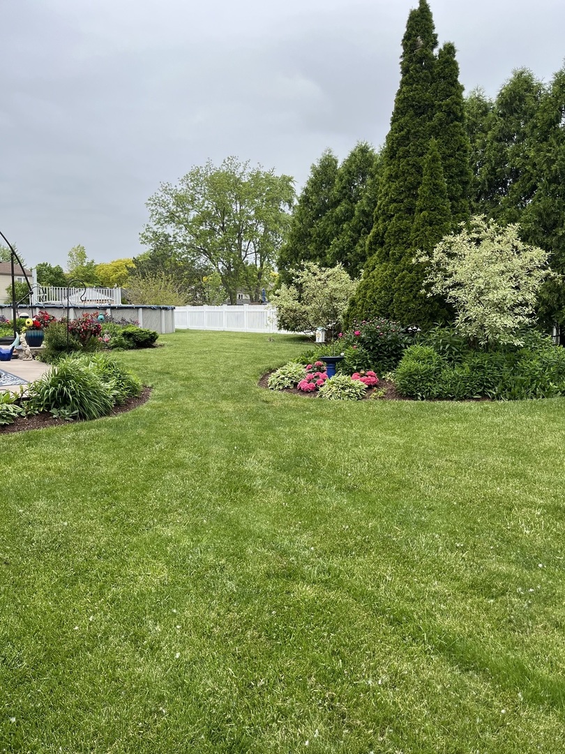 90 Rodenburg Road Roselle, IL 60172 - Photo 27 of 33