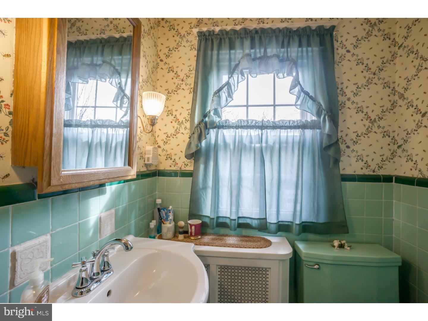 335 Spring Road Havertown, PA 19083 - Photo 16 of 24 Bathroom