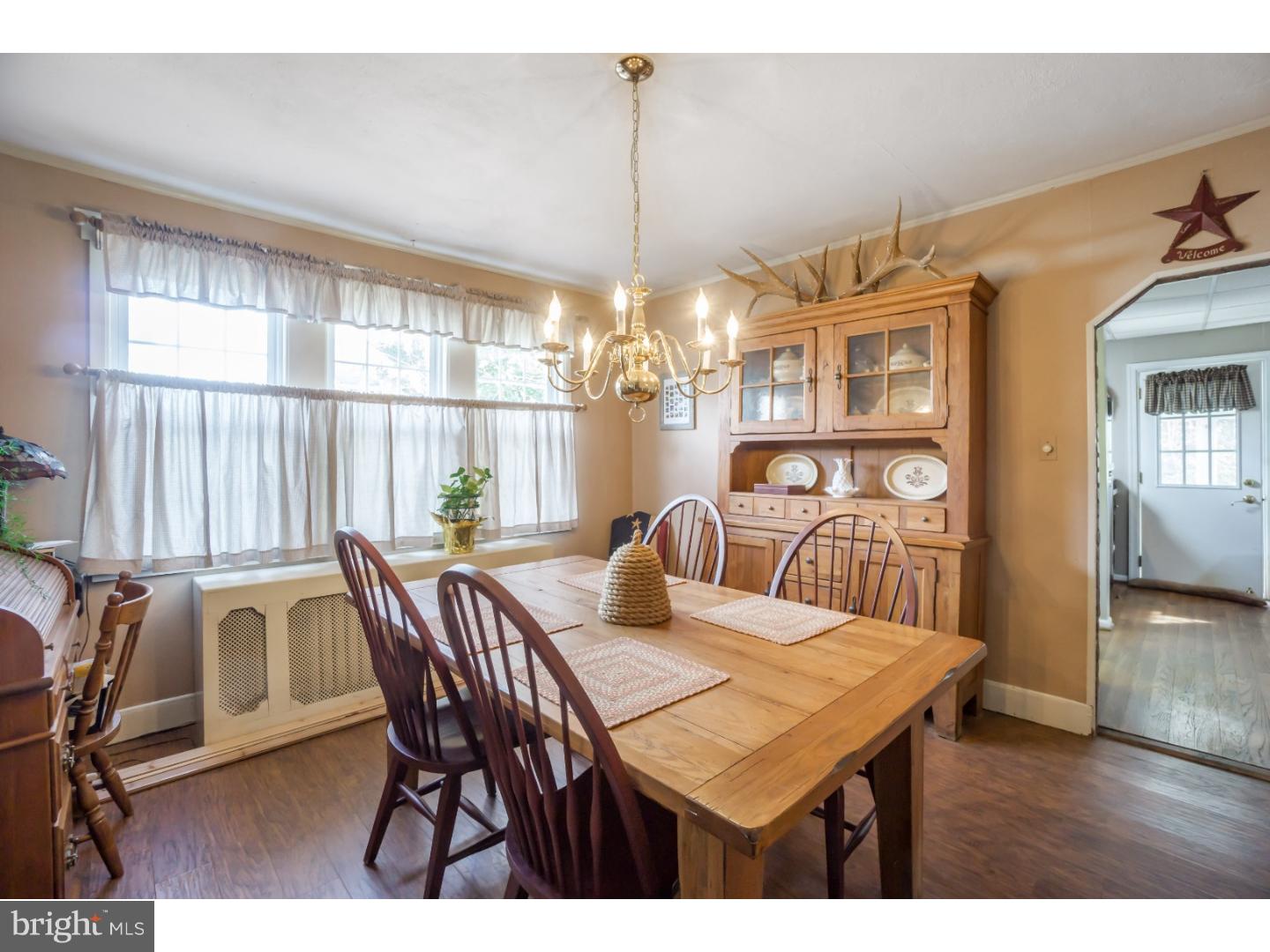 335 Spring Road Havertown, PA 19083 - Photo 9 of 24 Dining Room