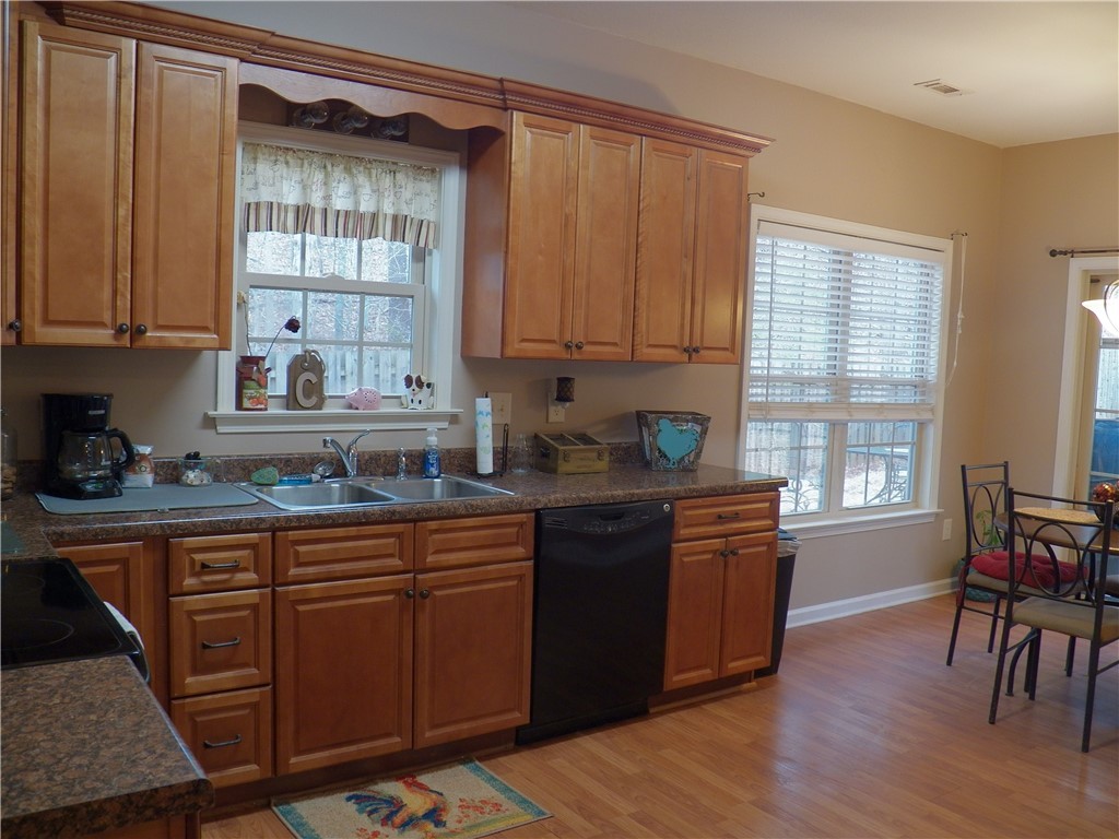 2027 Ridgeview Lane Seneca, SC 29678 - Photo 9 of 21 Gallery Image 9